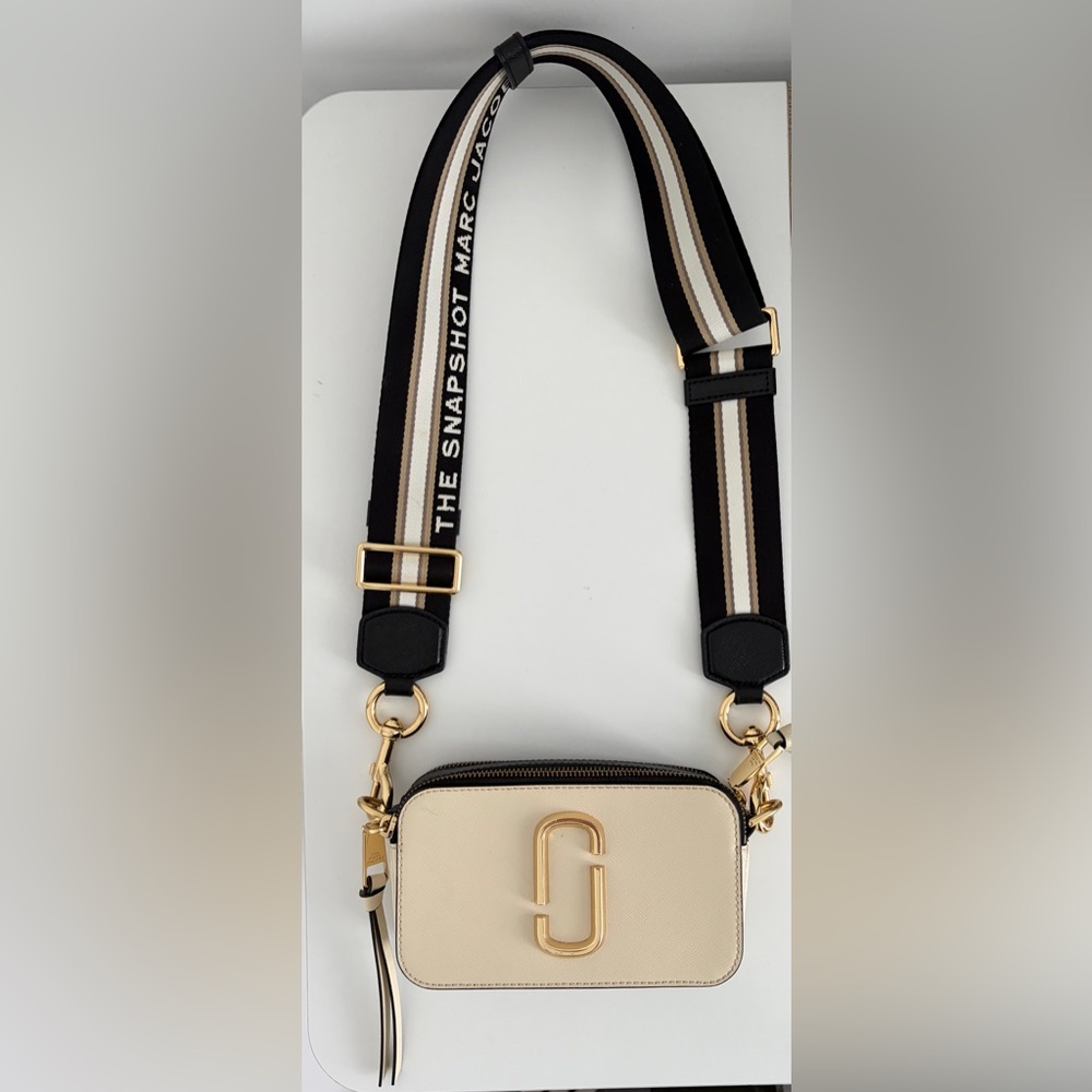 MARC JACOBS The Snapshot Leather Camera Bag
